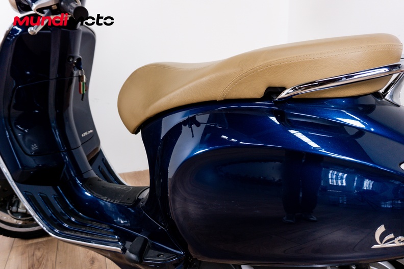 Motorbike image 8