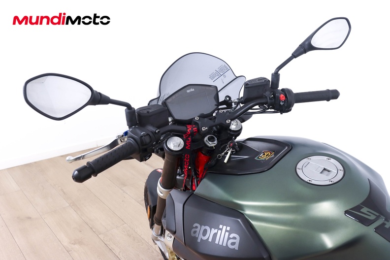 Motorbike image 10