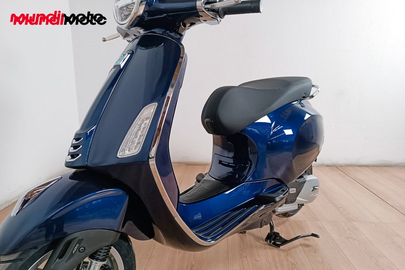 Motorbike image 9