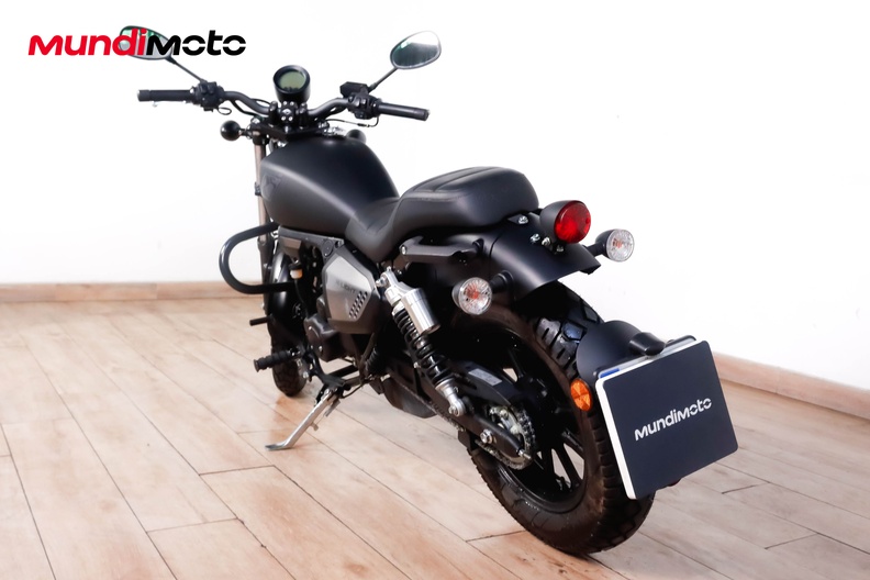 Motorbike image 6