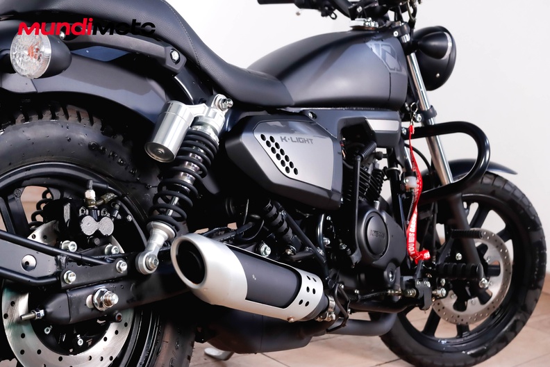 Motorbike image 3