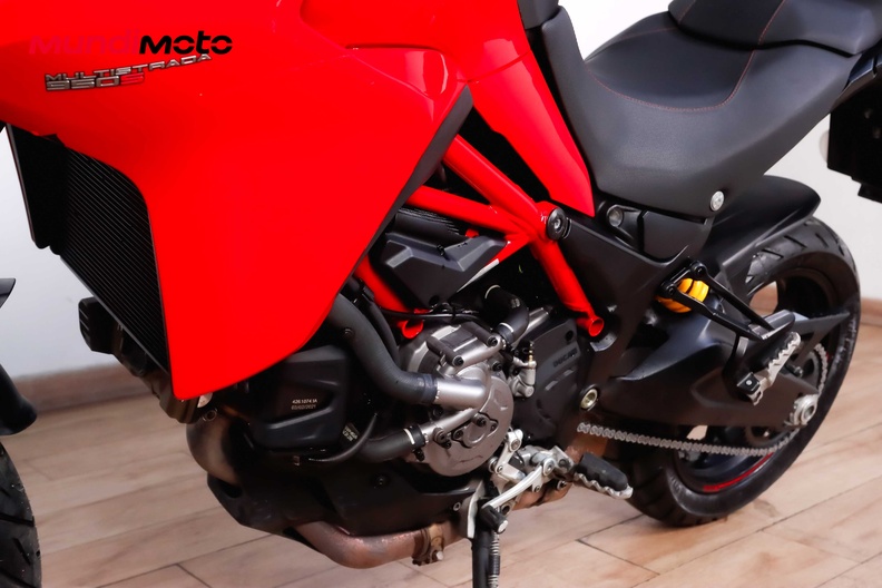 Motorbike image 8
