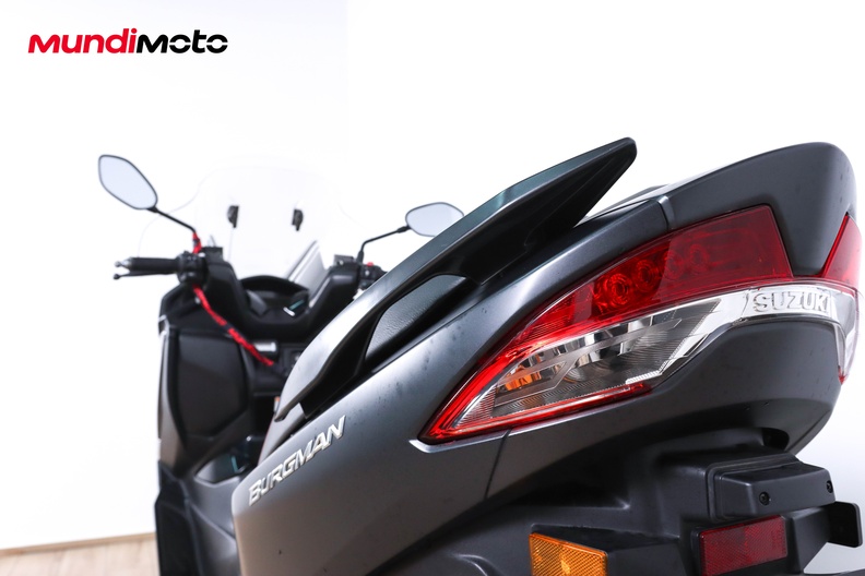 Motorbike image 8