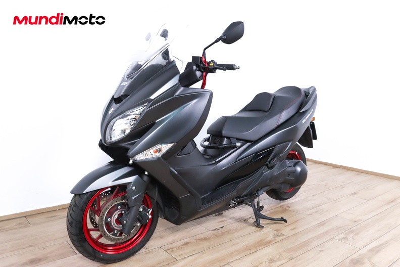 Motorbike image 6