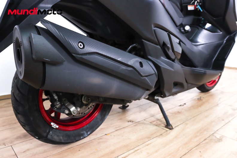 Motorbike image 3