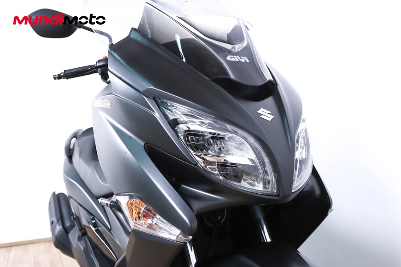 Motorbike image 4