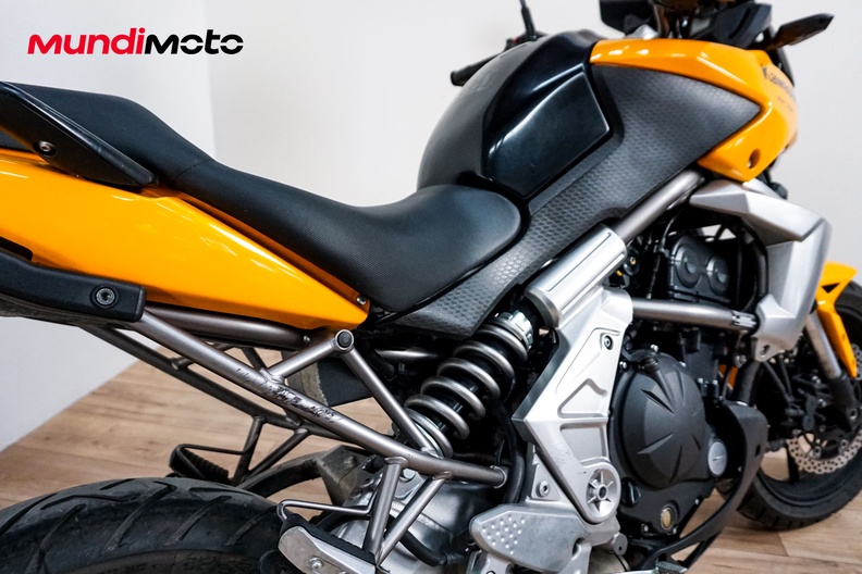 Motorbike image 3