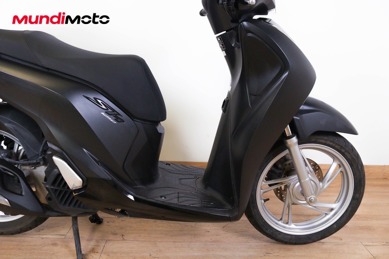 Motorbike image 12