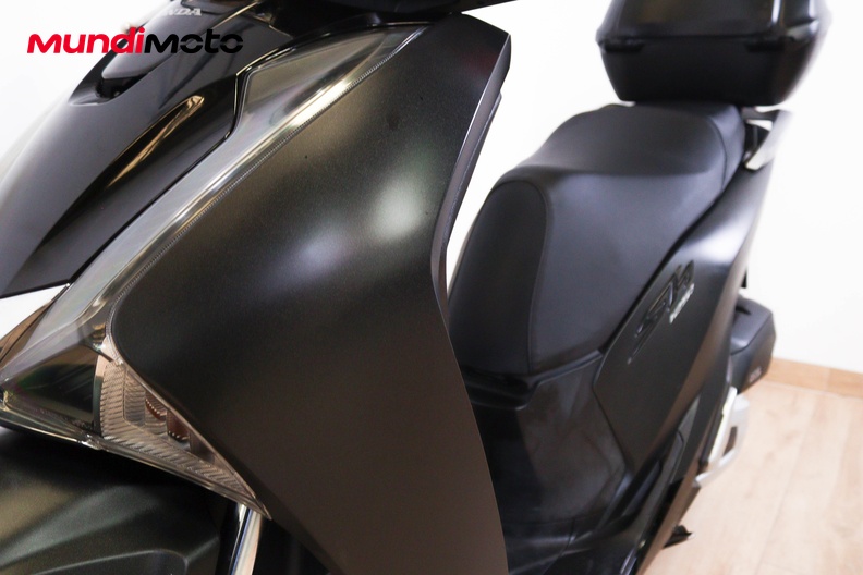 Motorbike image 8