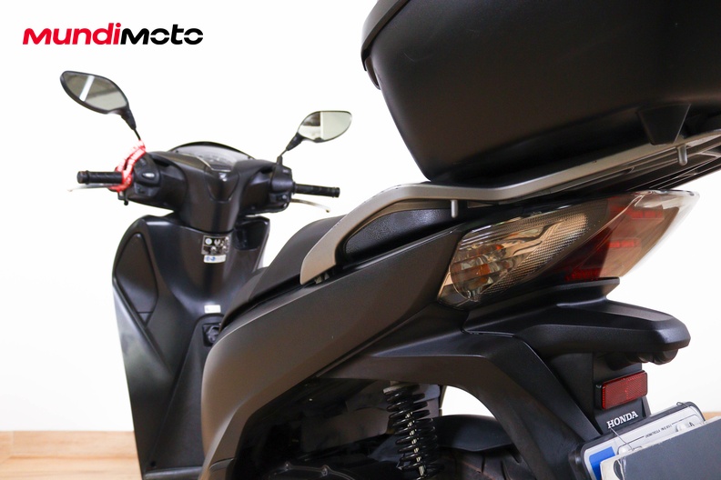 Motorbike image 9