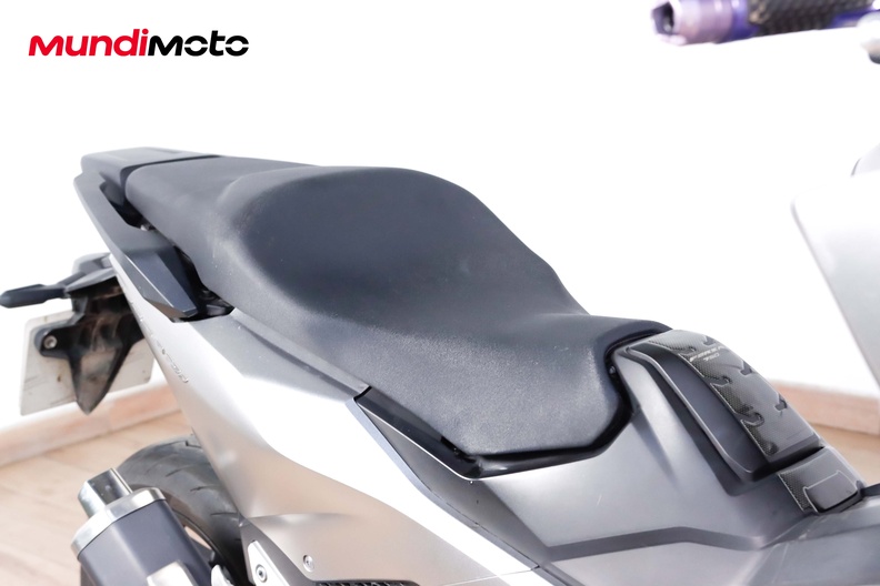 Motorbike image 13