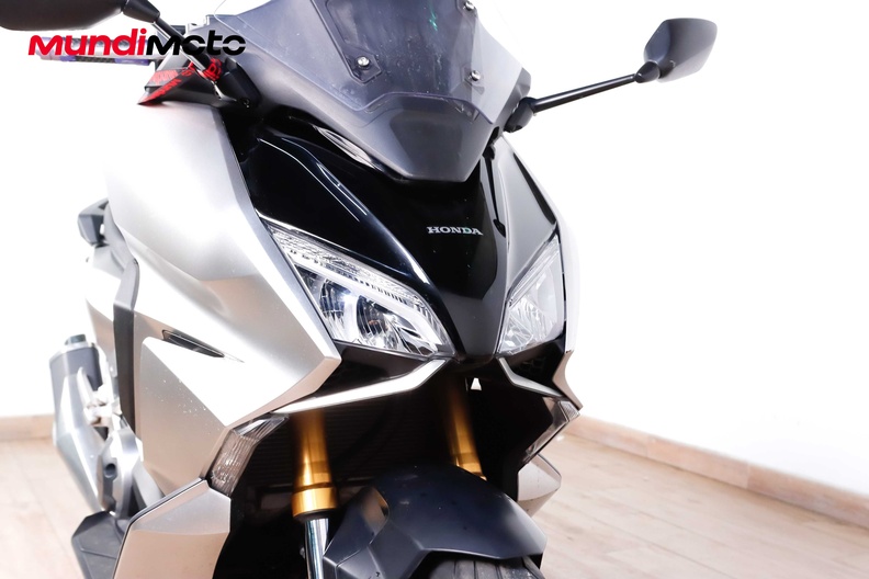 Motorbike image 4