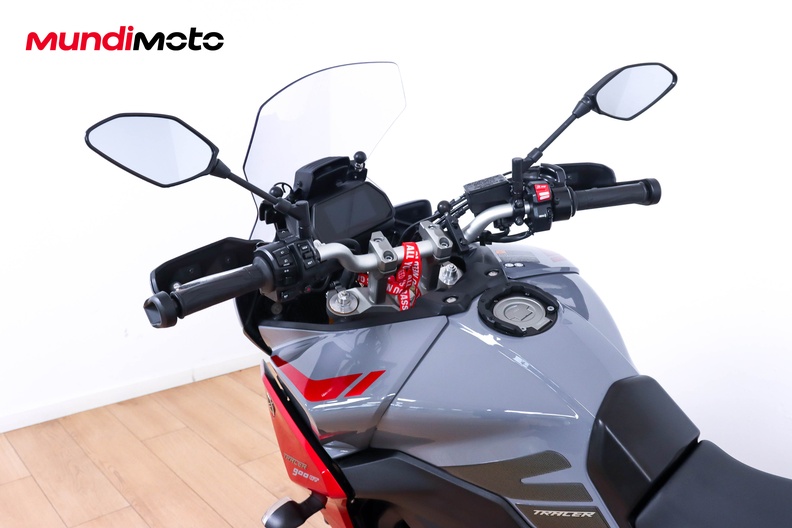 Motorbike image 10