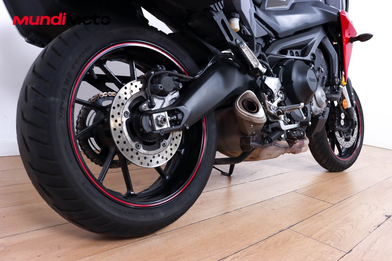Motorbike image 3