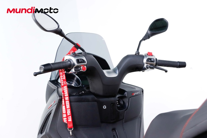 Motorbike image 10