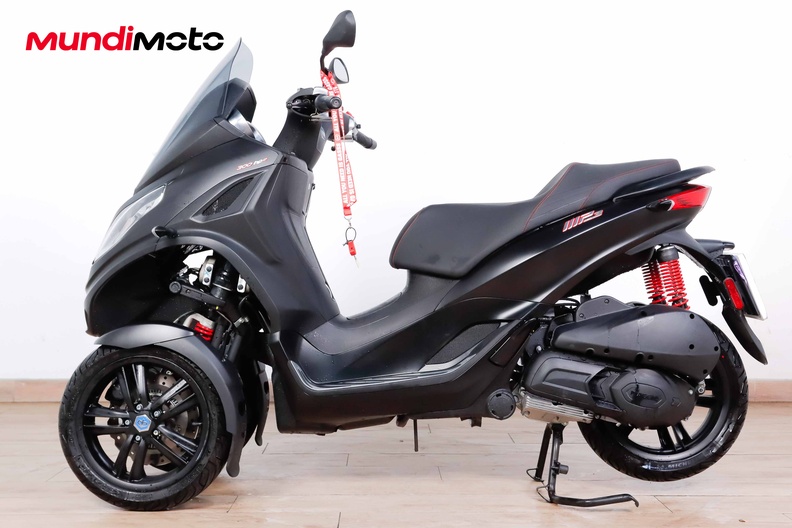 Motorbike image 5