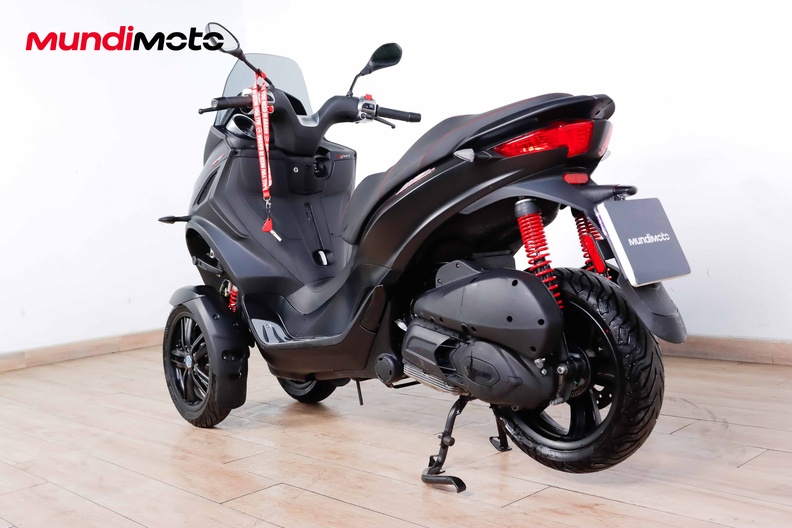 Motorbike image 6