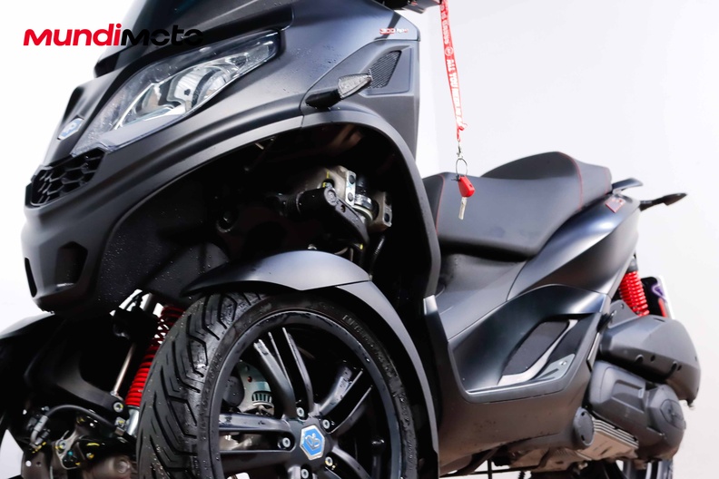 Motorbike image 8