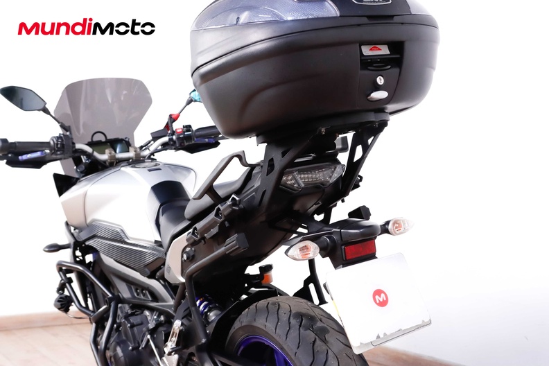 Motorbike image 9