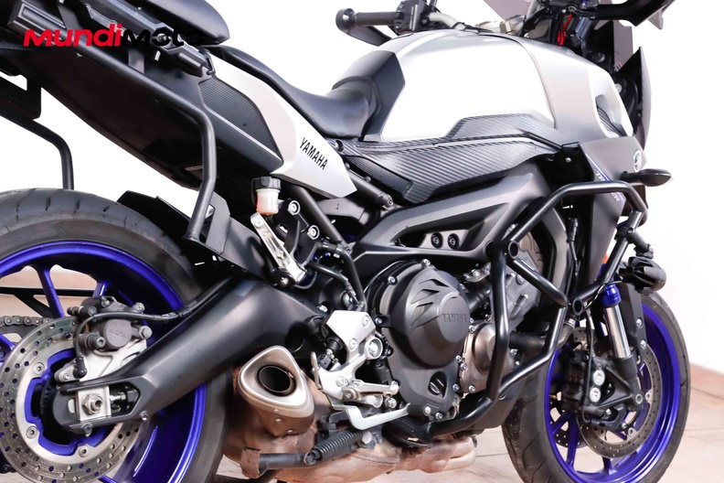 Motorbike image 3