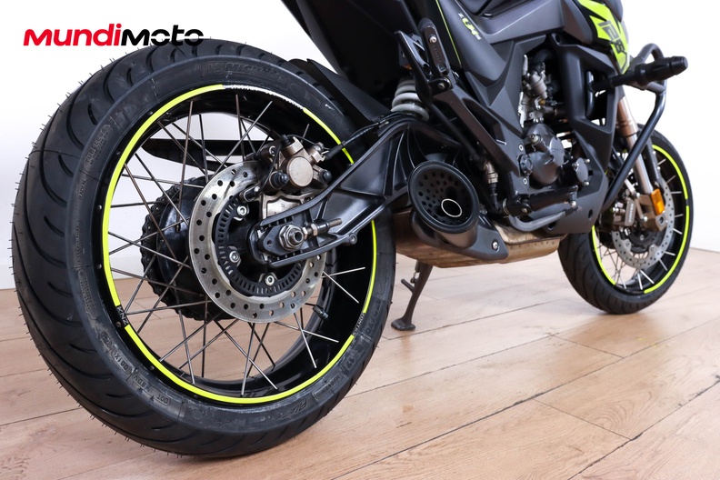 Motorbike image 3