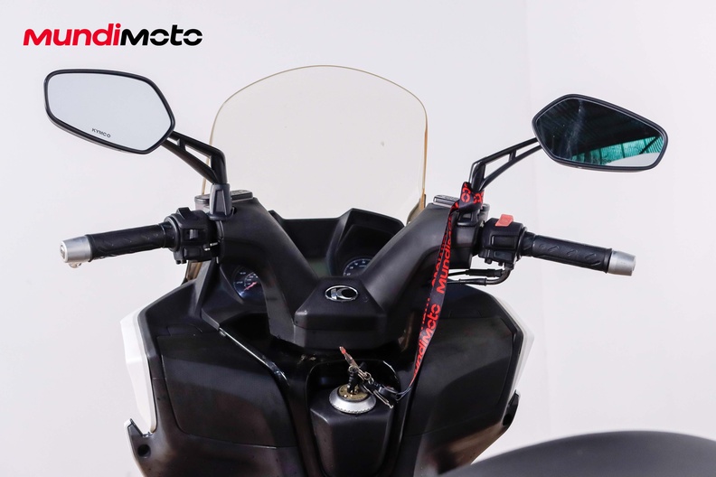 Motorbike image 10