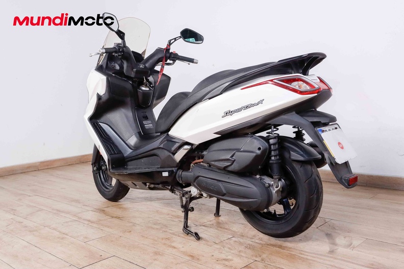 Motorbike image 6