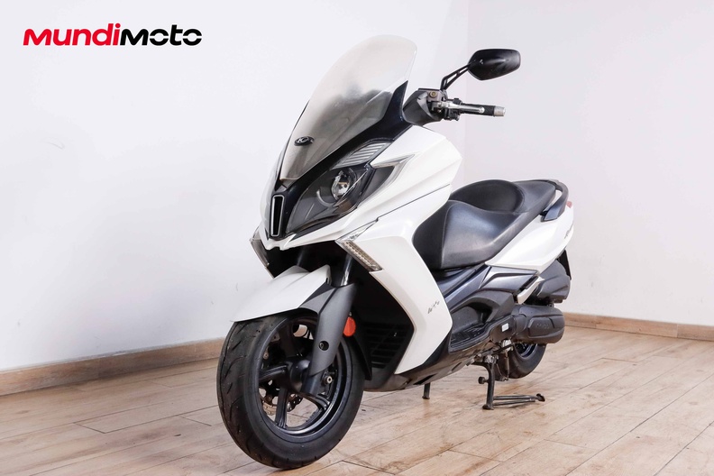 Motorbike image 7