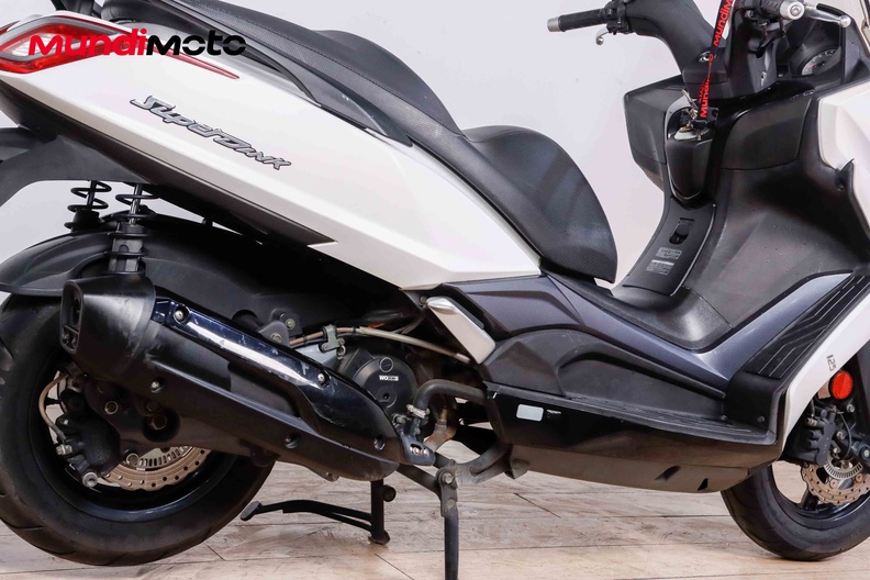 Motorbike image 3