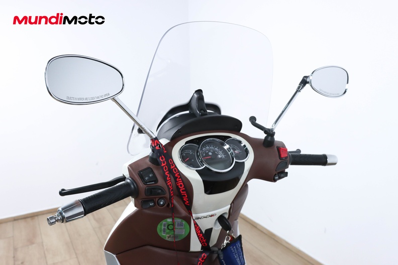 Motorbike image 10