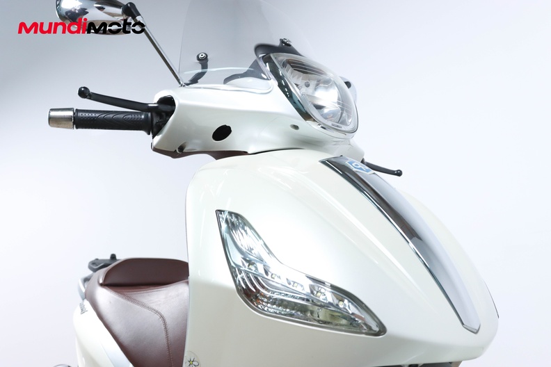 Motorbike image 4