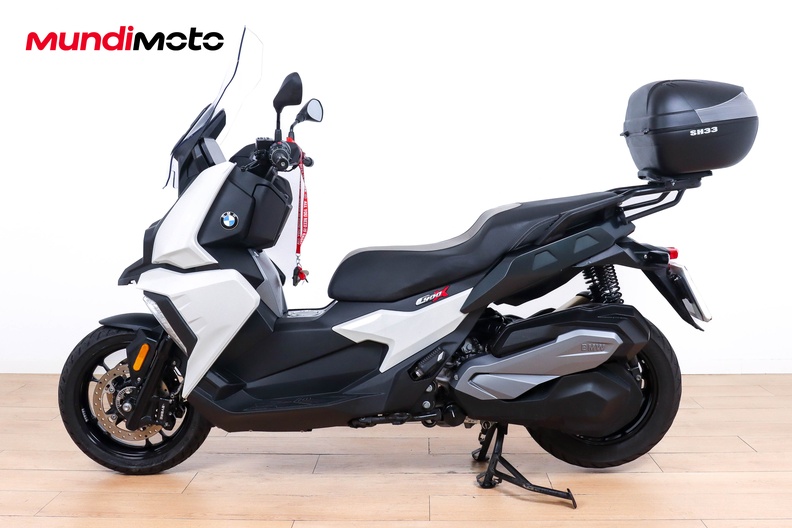 Motorbike image 5