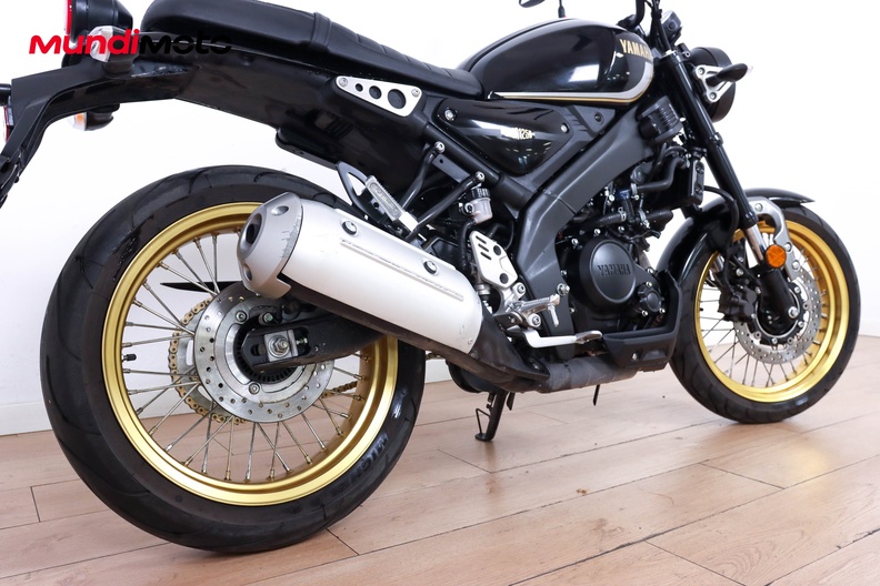 Motorbike image 3