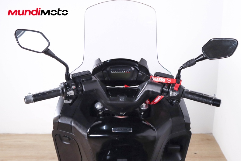 Motorbike image 10