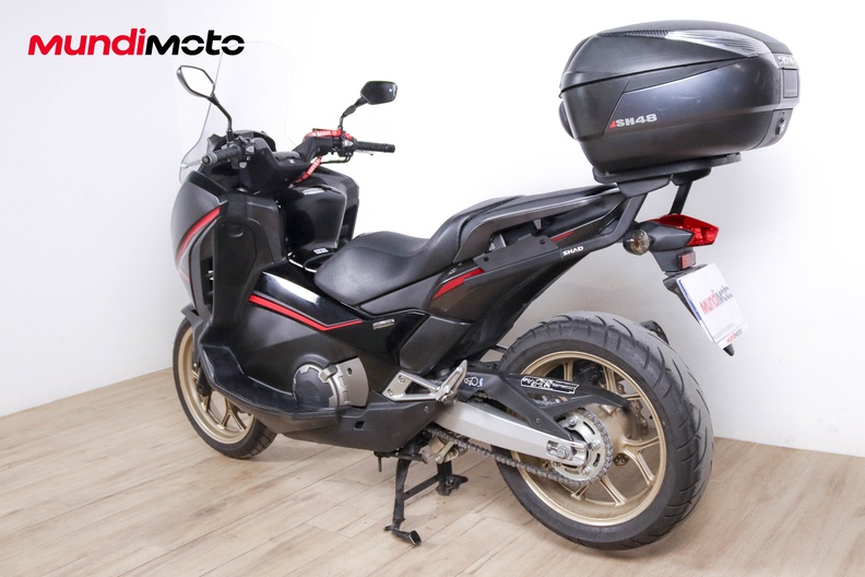 Motorbike image 6