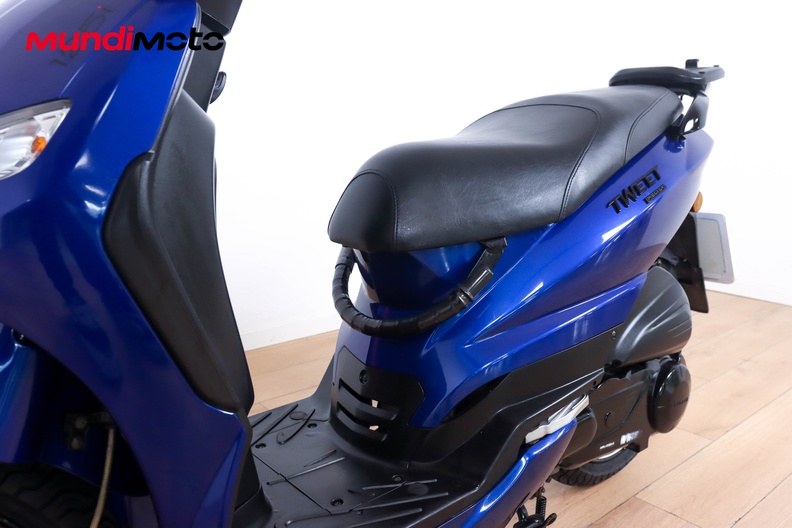 Motorbike image 8