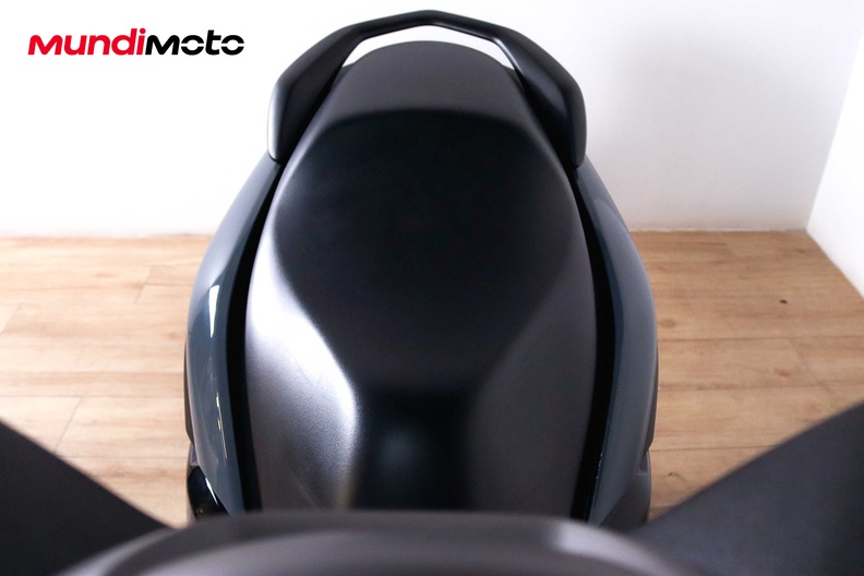 Motorbike image 13