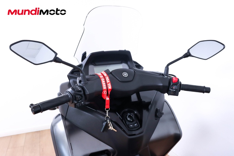 Motorbike image 10