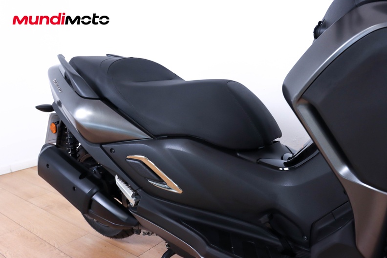 Motorbike image 13