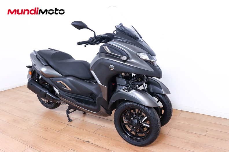 Motorbike image 1