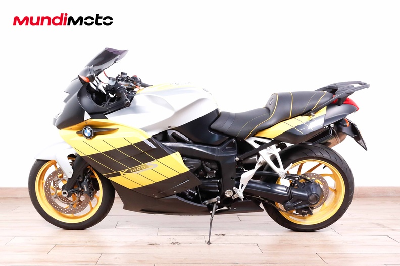 Motorbike image 5