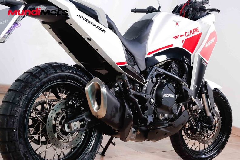 Motorbike image 3
