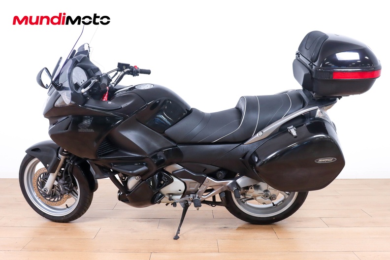 Motorbike image 5
