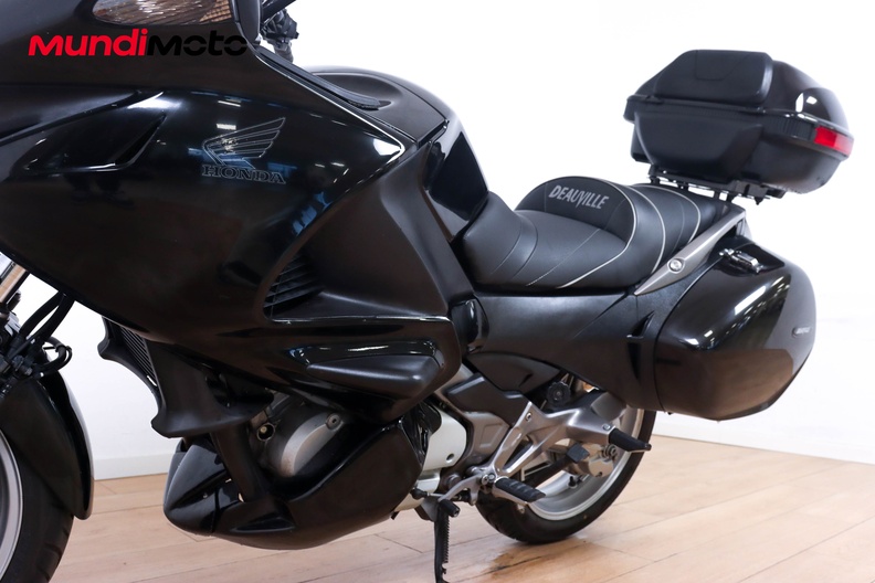 Motorbike image 8