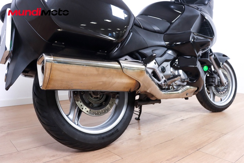 Motorbike image 3
