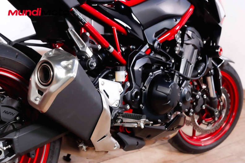 Motorbike image 3