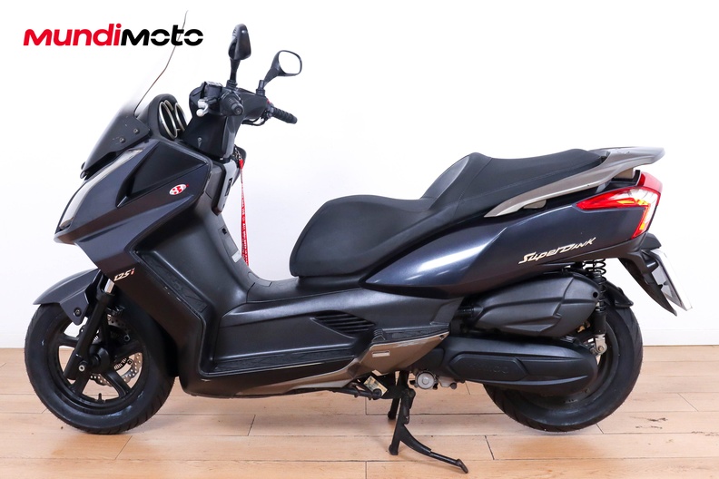 Motorbike image 5