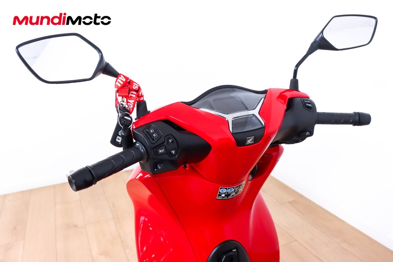 Motorbike image 10