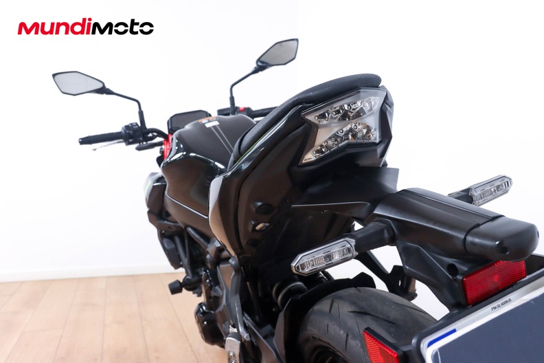 Motorbike image 9