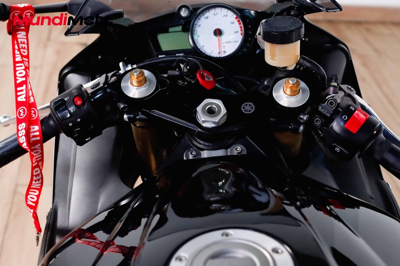 Motorbike image 10